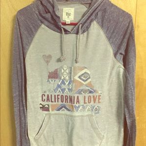 Light weight pull over hoodie Billabong size med